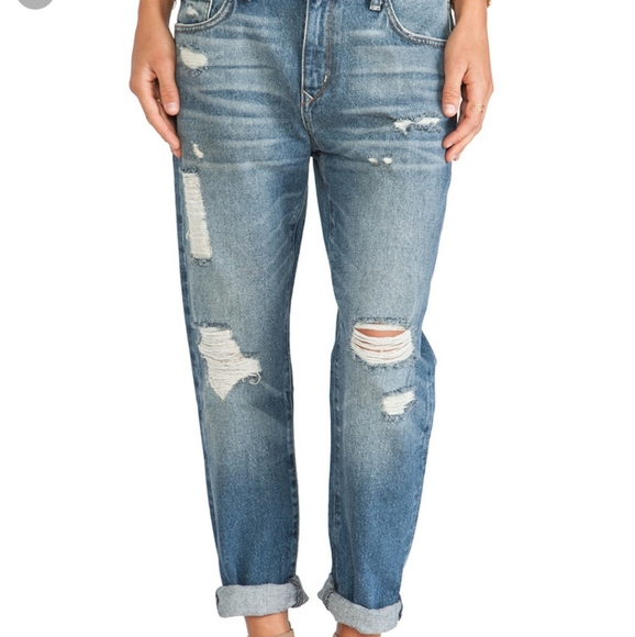 Old Navy Denim - Old navy distressed boyfriend jeans size 8